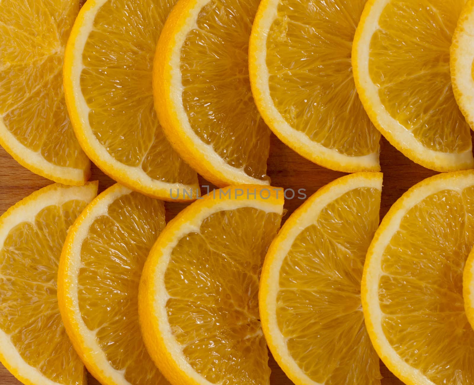 sliced ​​juicy oranges