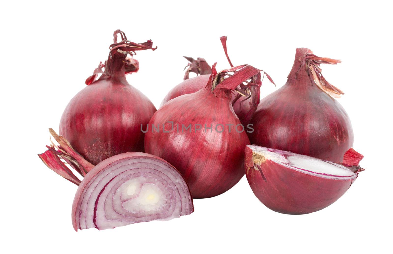 red onions full and peaces by Alekcey