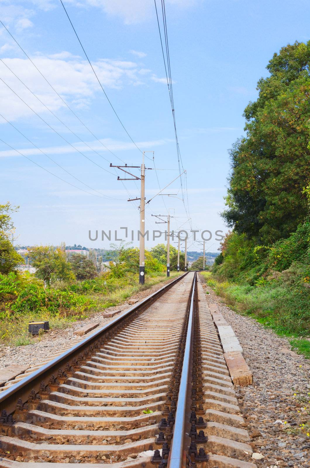 Railway track by Rinitka
