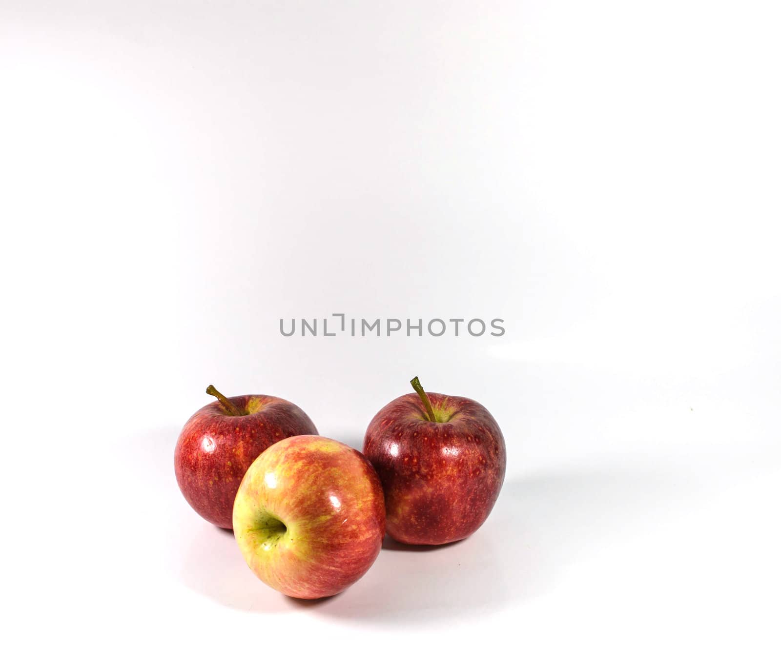 Apples by aoo3771