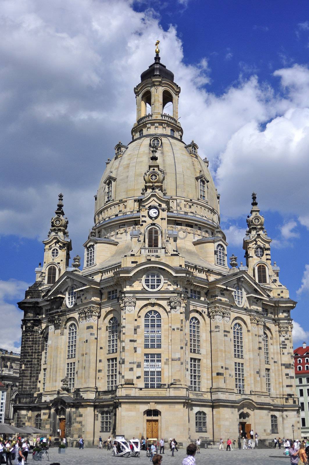 Lutheran church in Dresden by dred