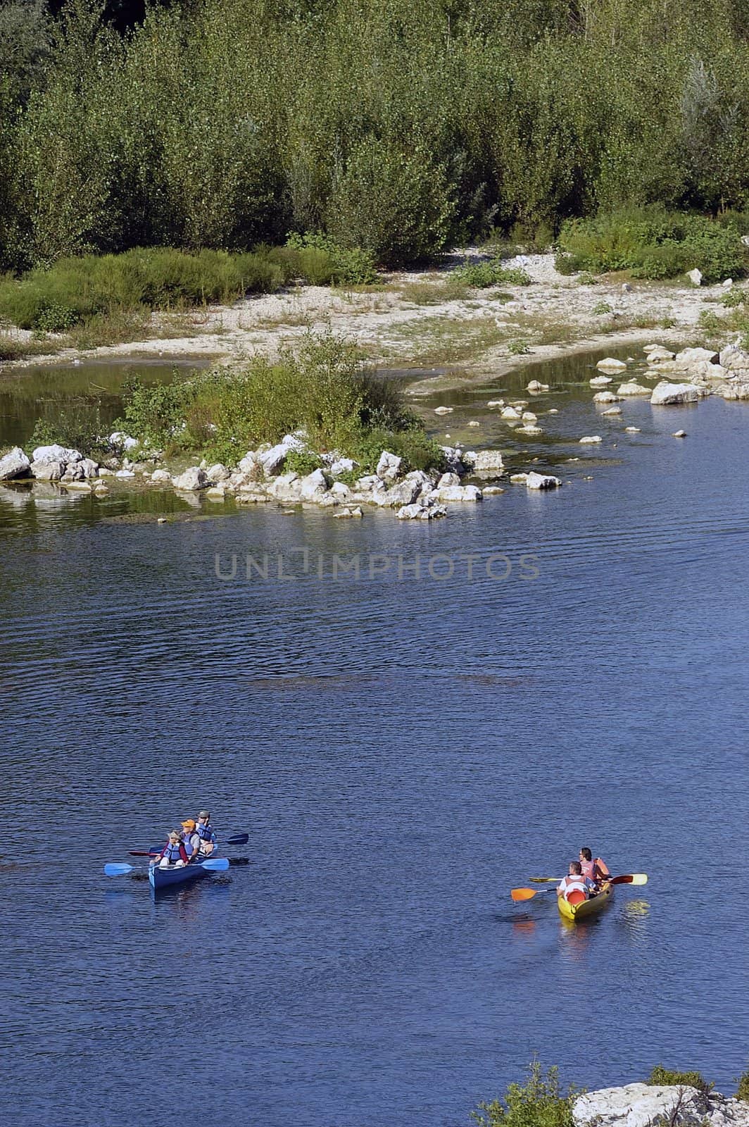 The river the Roach in France in the department of Gard to the foot of the bridge of Gard.