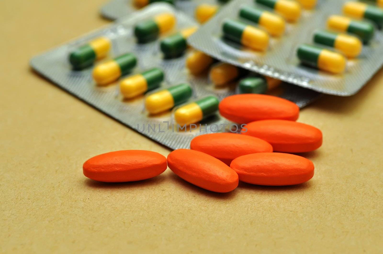 pills by phanlop88
