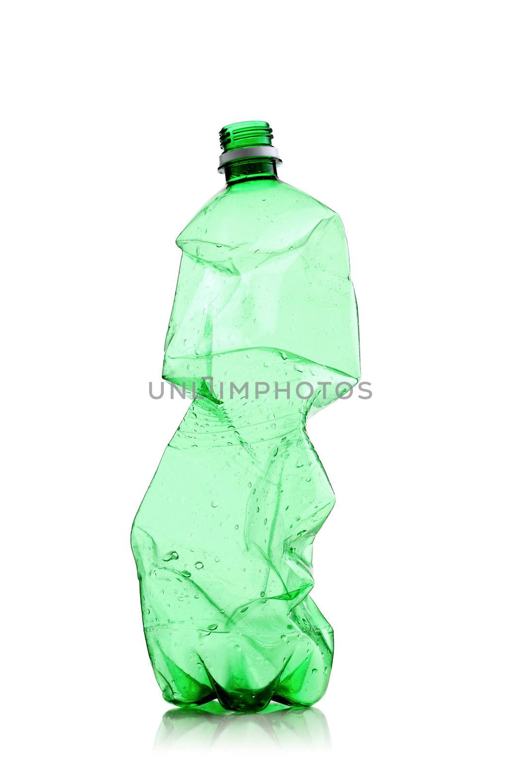 smashed water bottle by kokimk