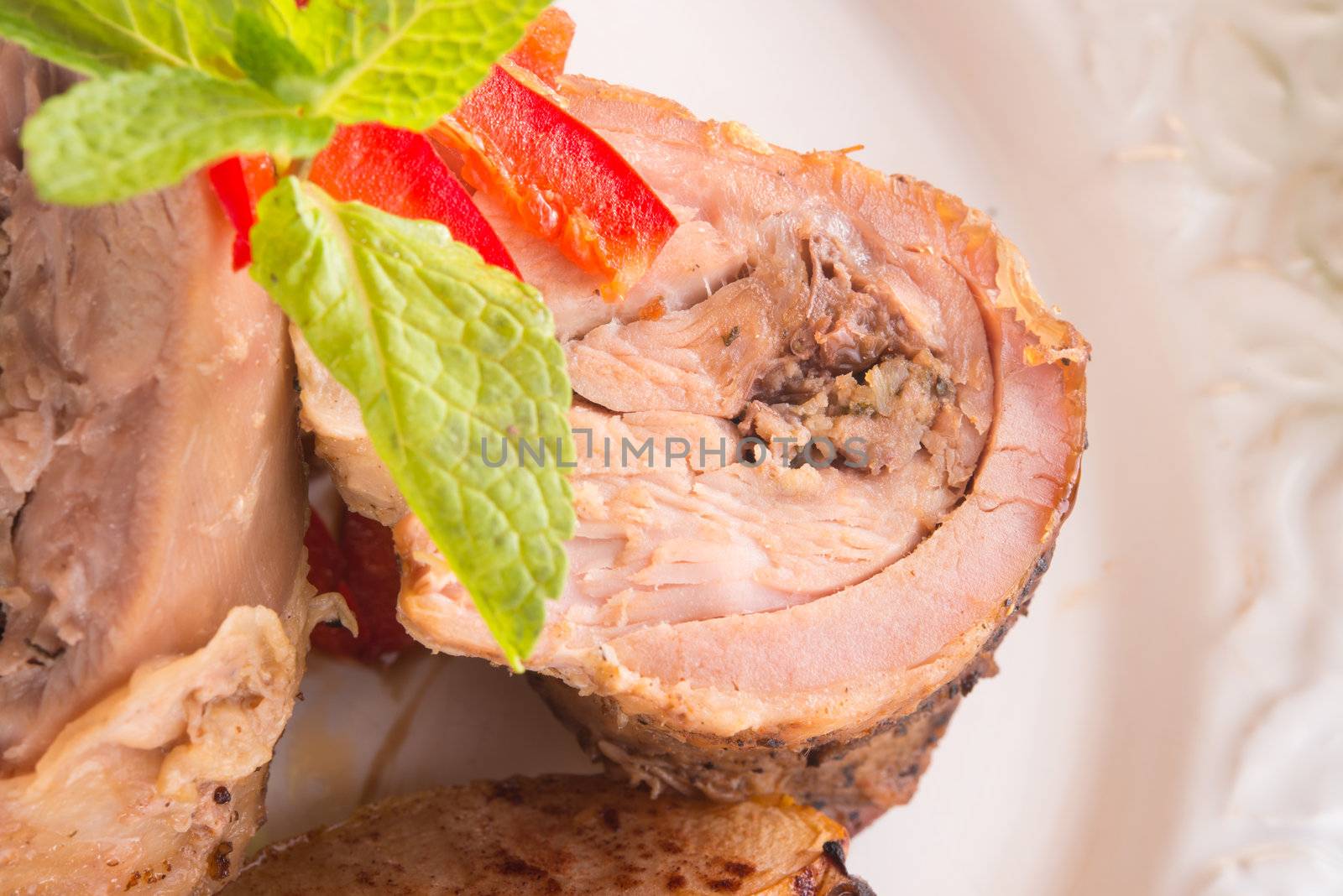 Turkey's beef olive with ham-sweet chestnut filling