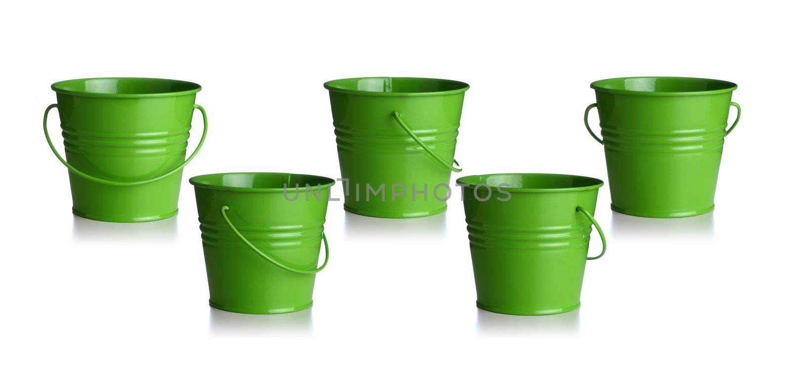 green buckets by kokimk