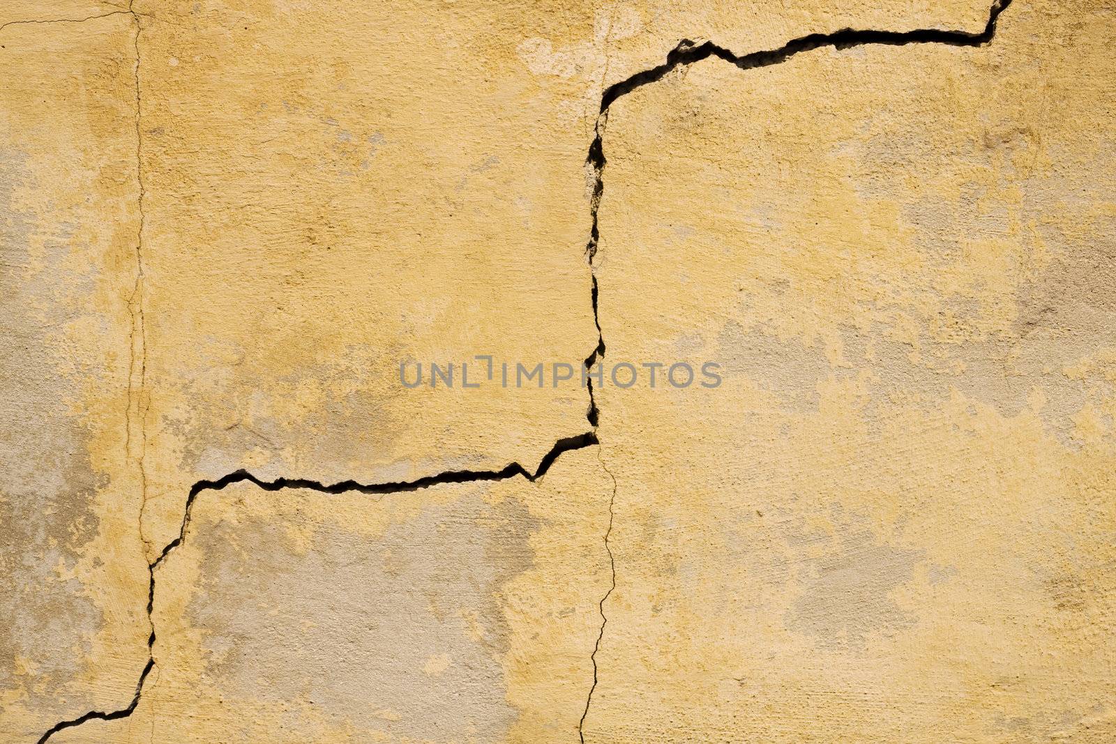 Crack in wall by annems