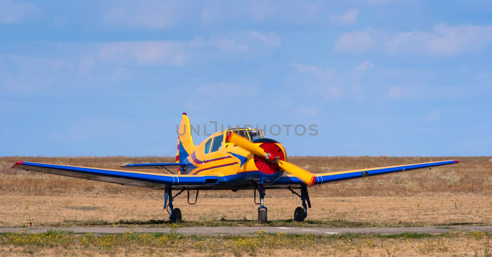 light training and commercial aircraft by Zhukow