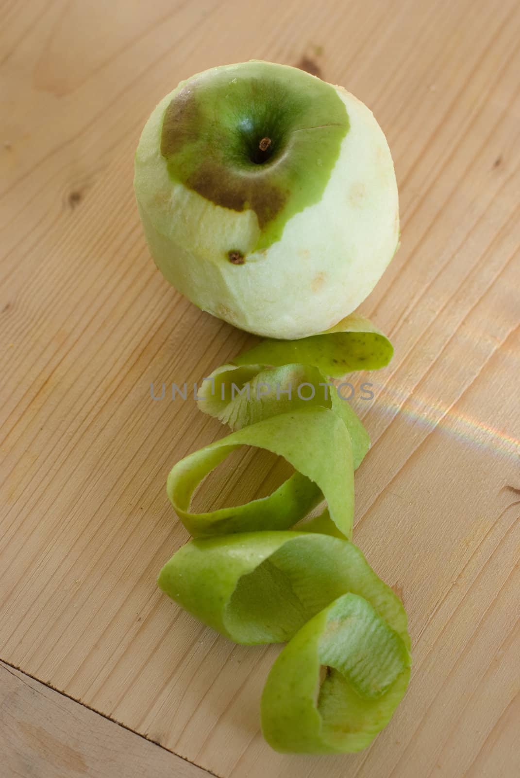 peeled apple
