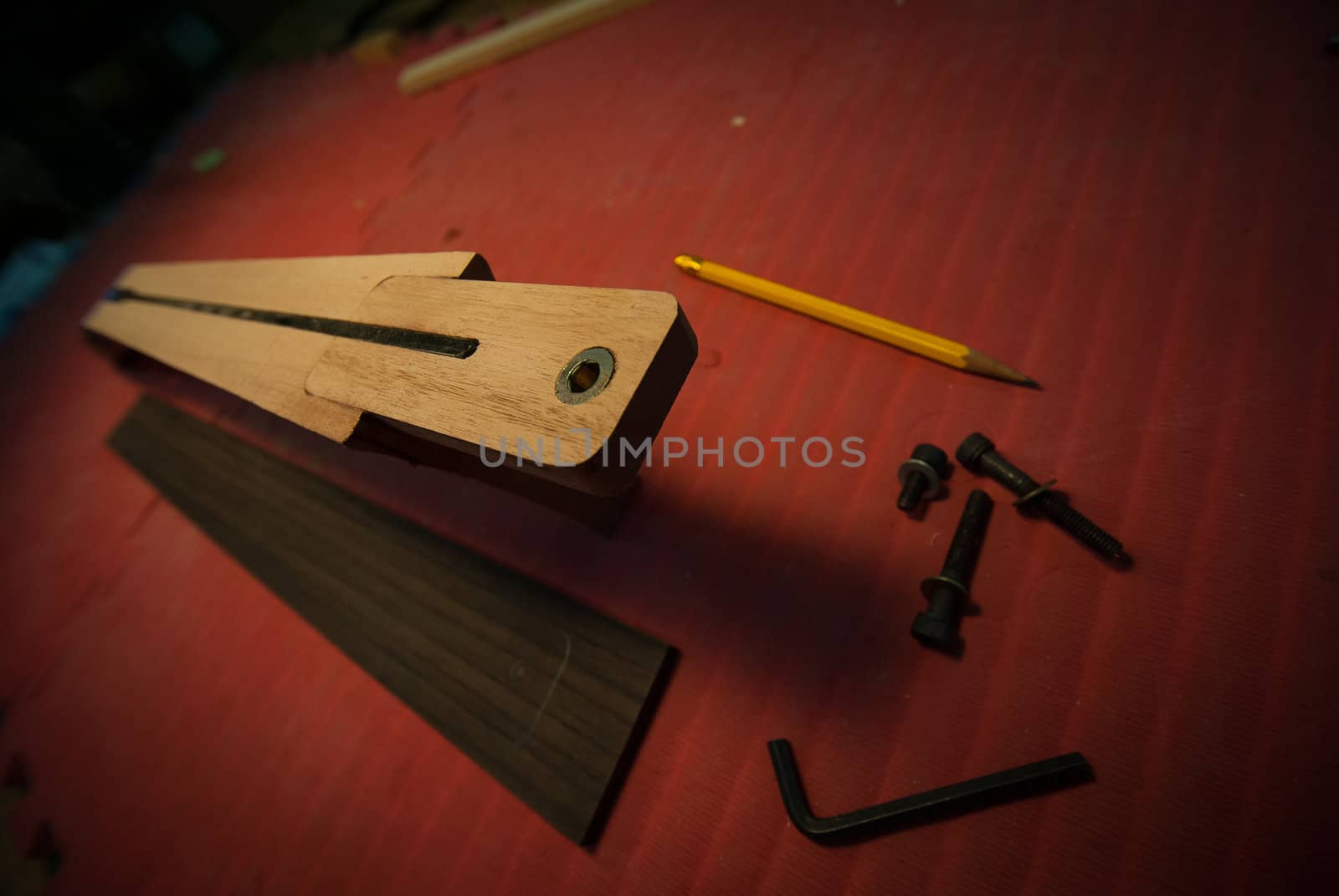 Constructing a guitar by oliverjw