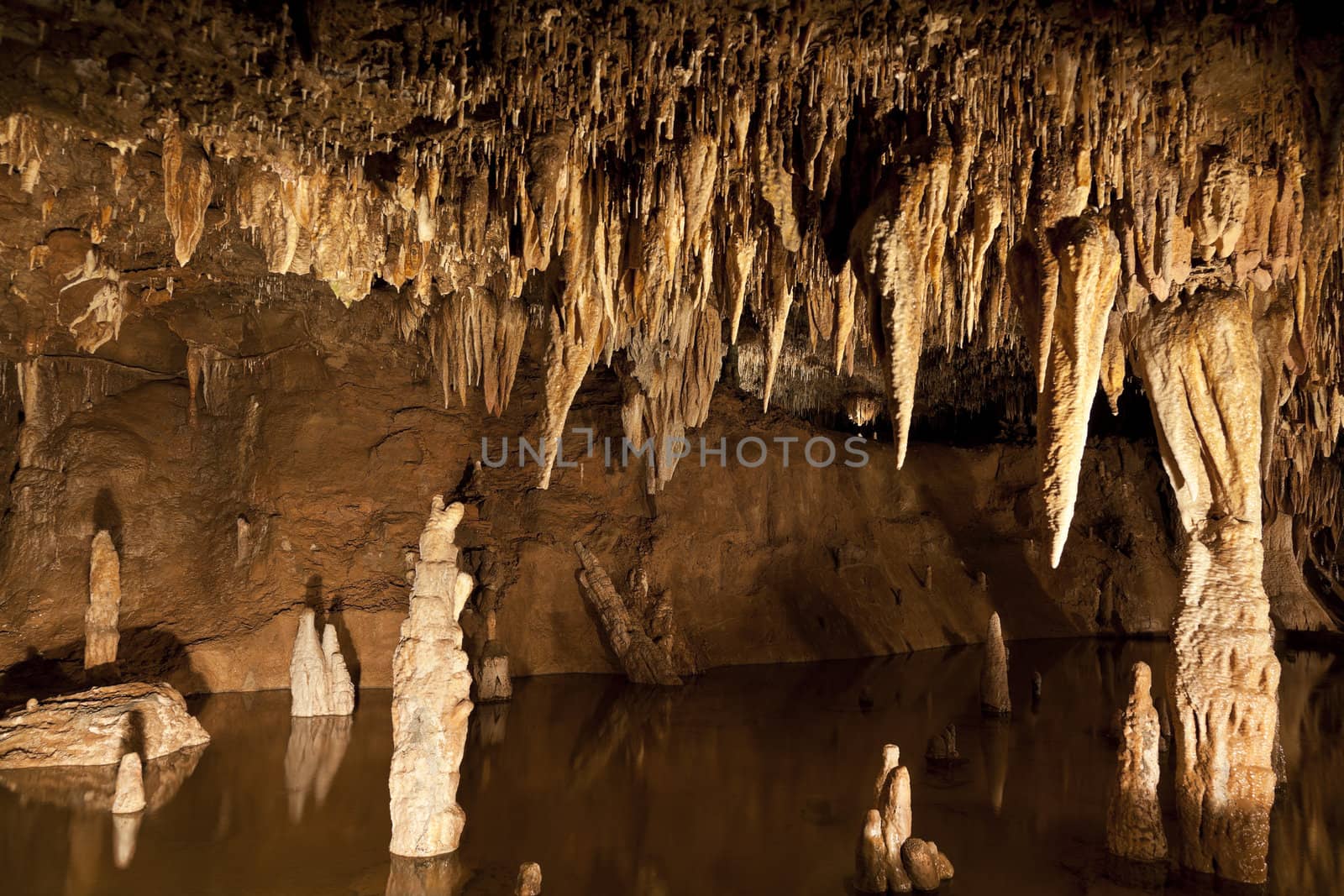 Cavern Reflections by macropixel