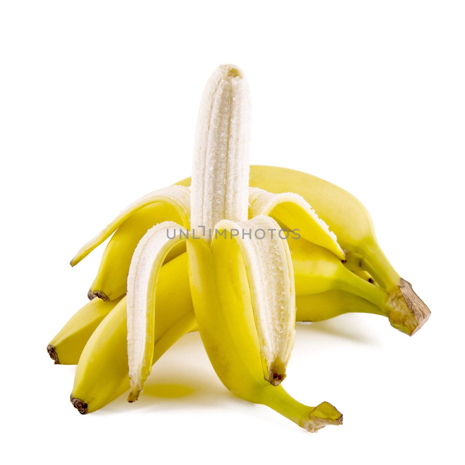 Bunch of fresh bananas by Gbuglok