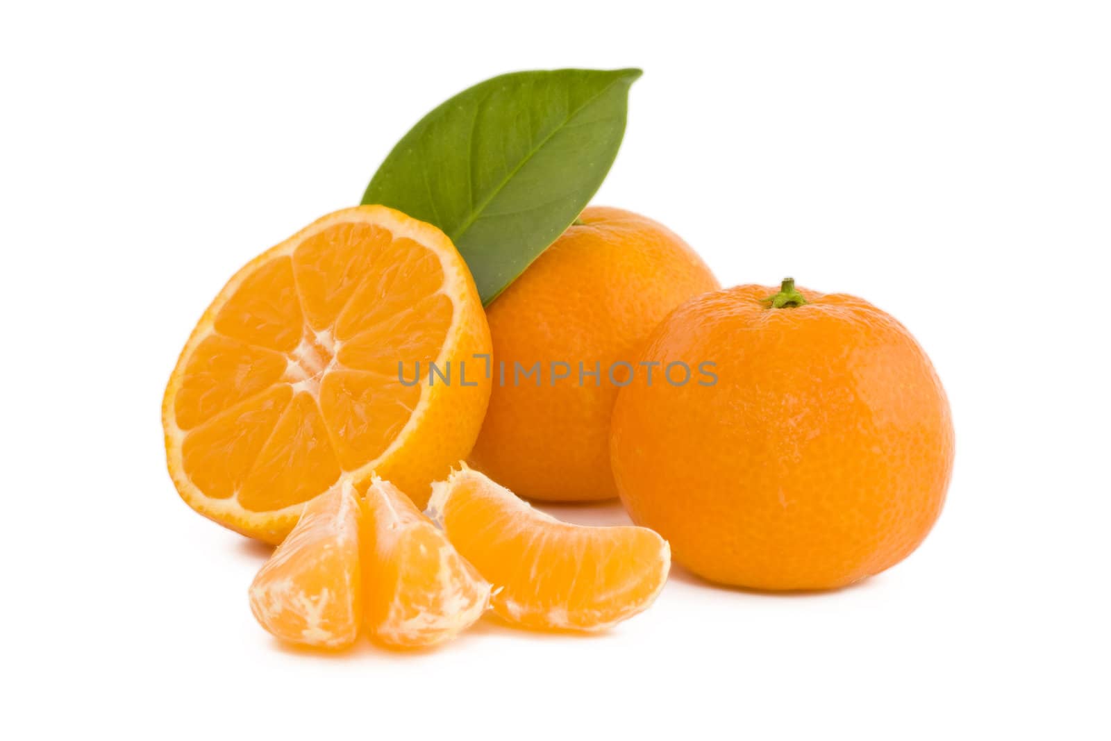 Fresh tangerines in isolated on white background