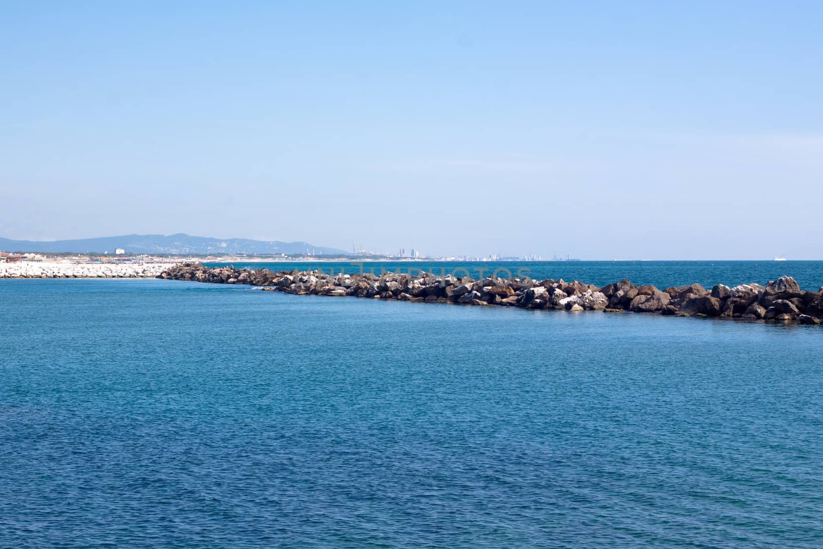 Mediterranean sea in Marina-di-Pisa
