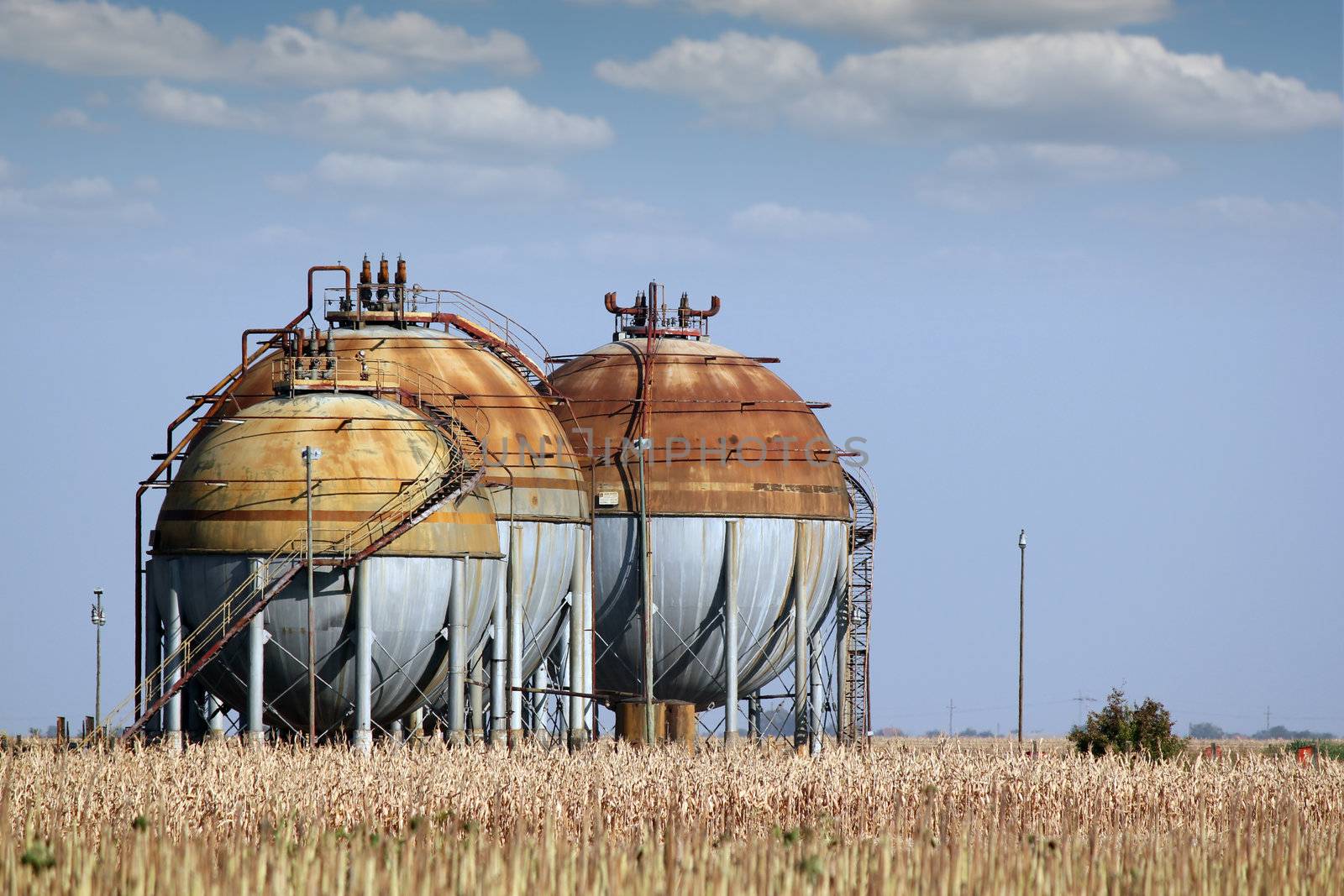 industry zone with gas tank