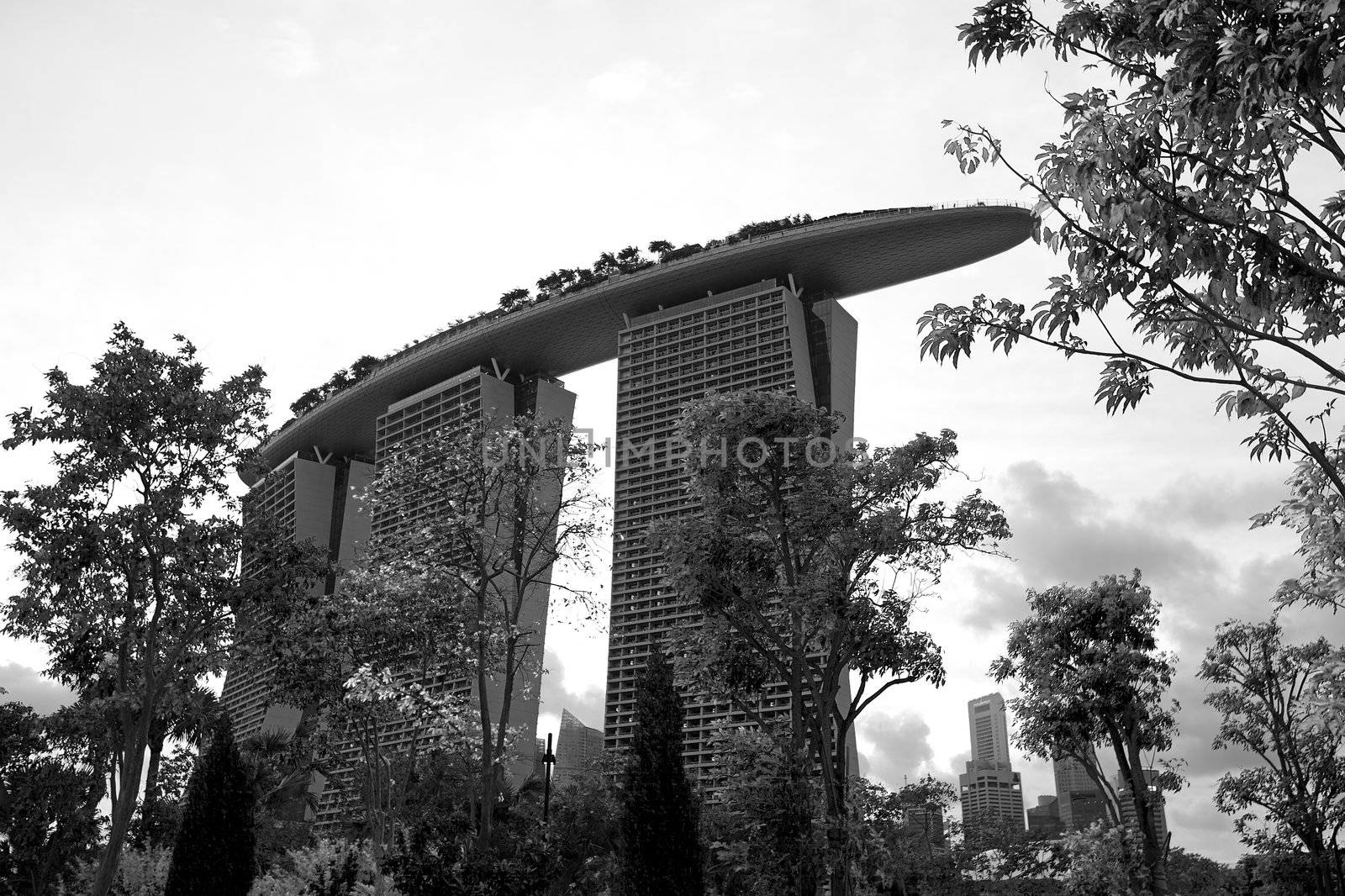 Singapore skyline by kjorgen