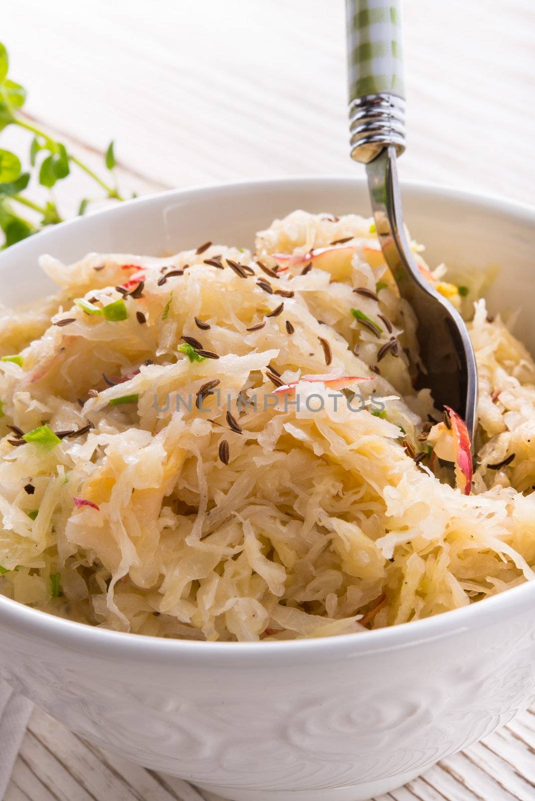 sauerkraut with ingredients