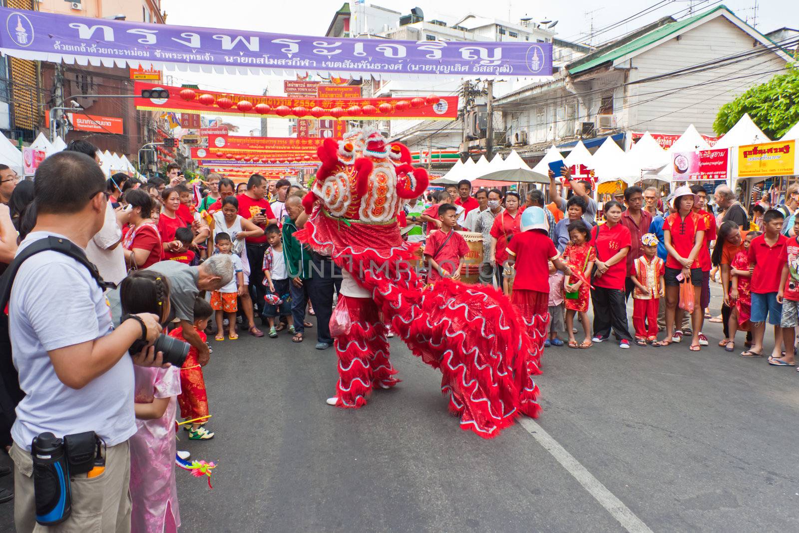 BANGKOK,Chinatown/THAILAND-February 10:Chinese New Year traditions Chinese New Year Celebrations on February 10, 2013 in BANGKOK 