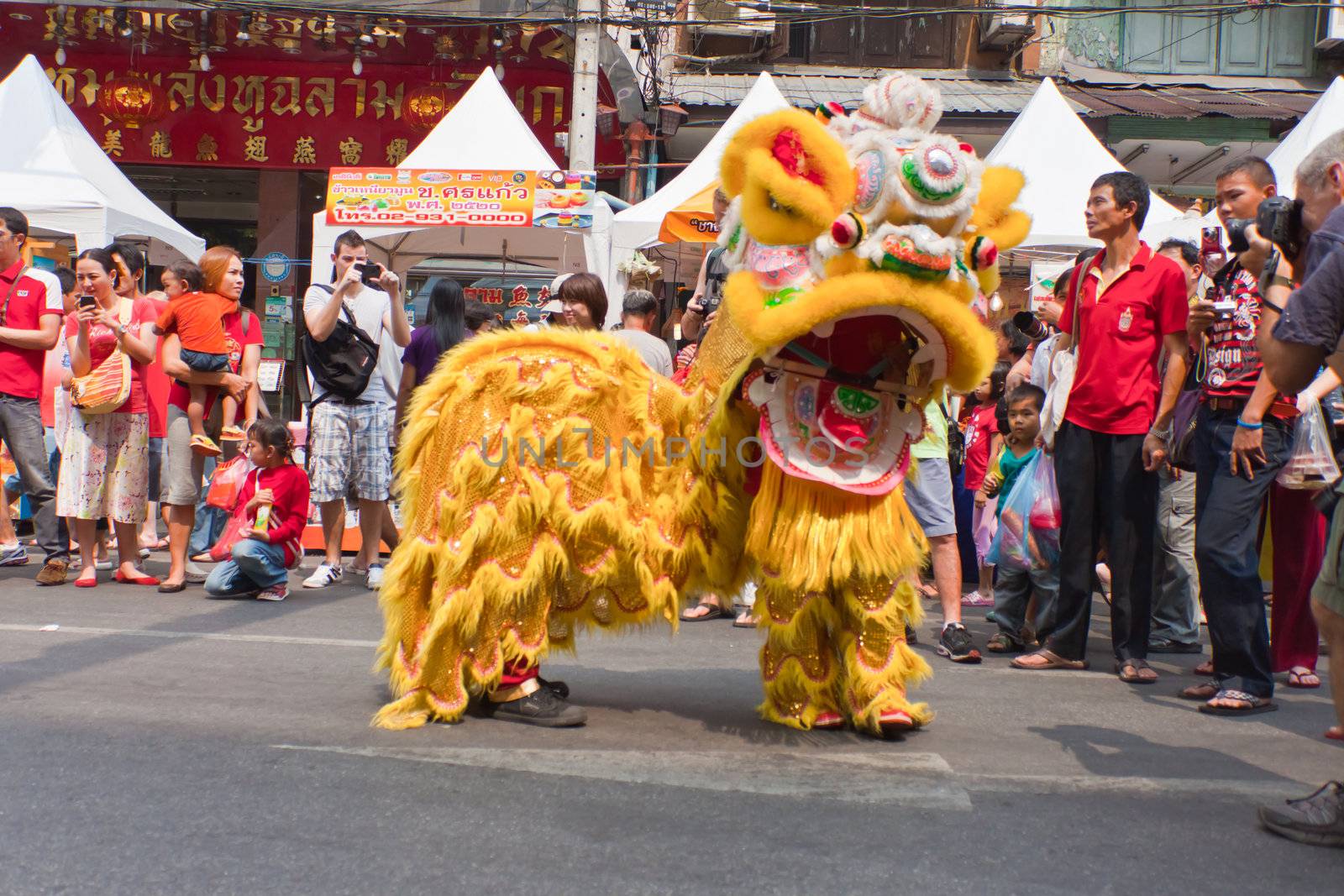 BANGKOK,Chinatown/THAILAND-February 10:Chinese New Year traditions Chinese New Year Celebrations on February 10, 2013 in BANGKOK 