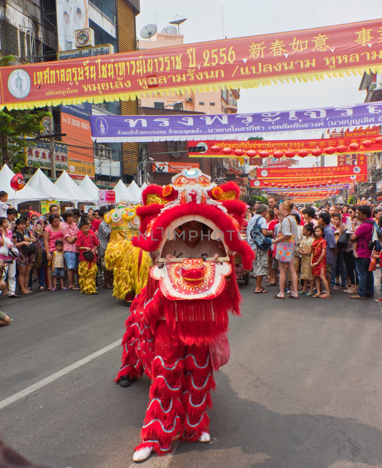 BANGKOK,Chinatown/THAILAND-February 10:Chinese New Year traditions Chinese New Year Celebrations on February 10, 2013 in BANGKOK 