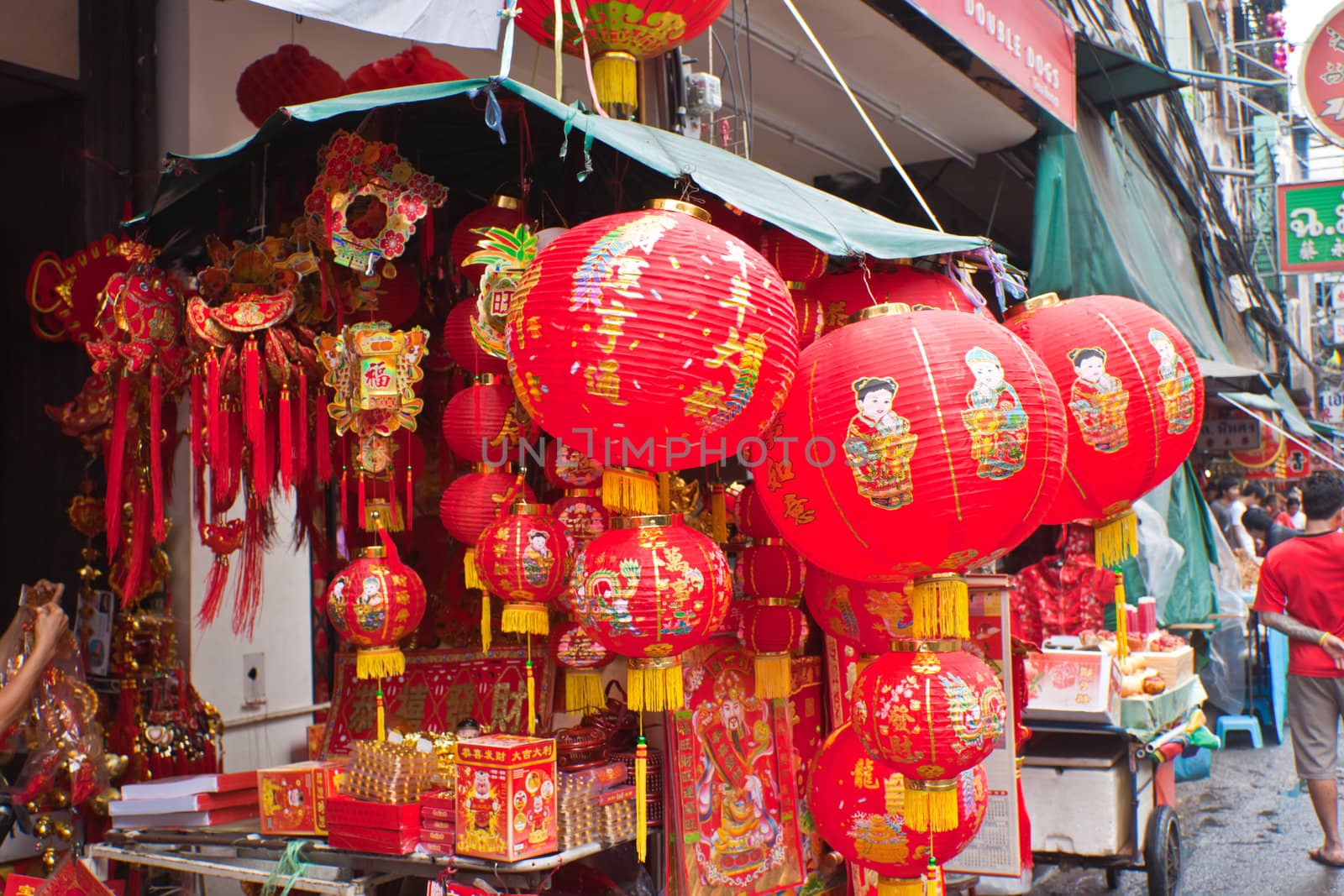 BANGKOK,Chinatown/THAILAND-February 10:Chinese New Year traditions Chinese New Year Celebrations on February 10, 2013 in BANGKOK 