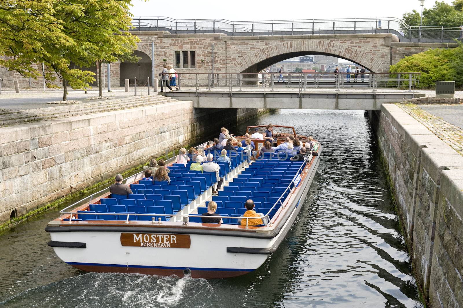 Tourists boat in Copenhagen by Alenmax