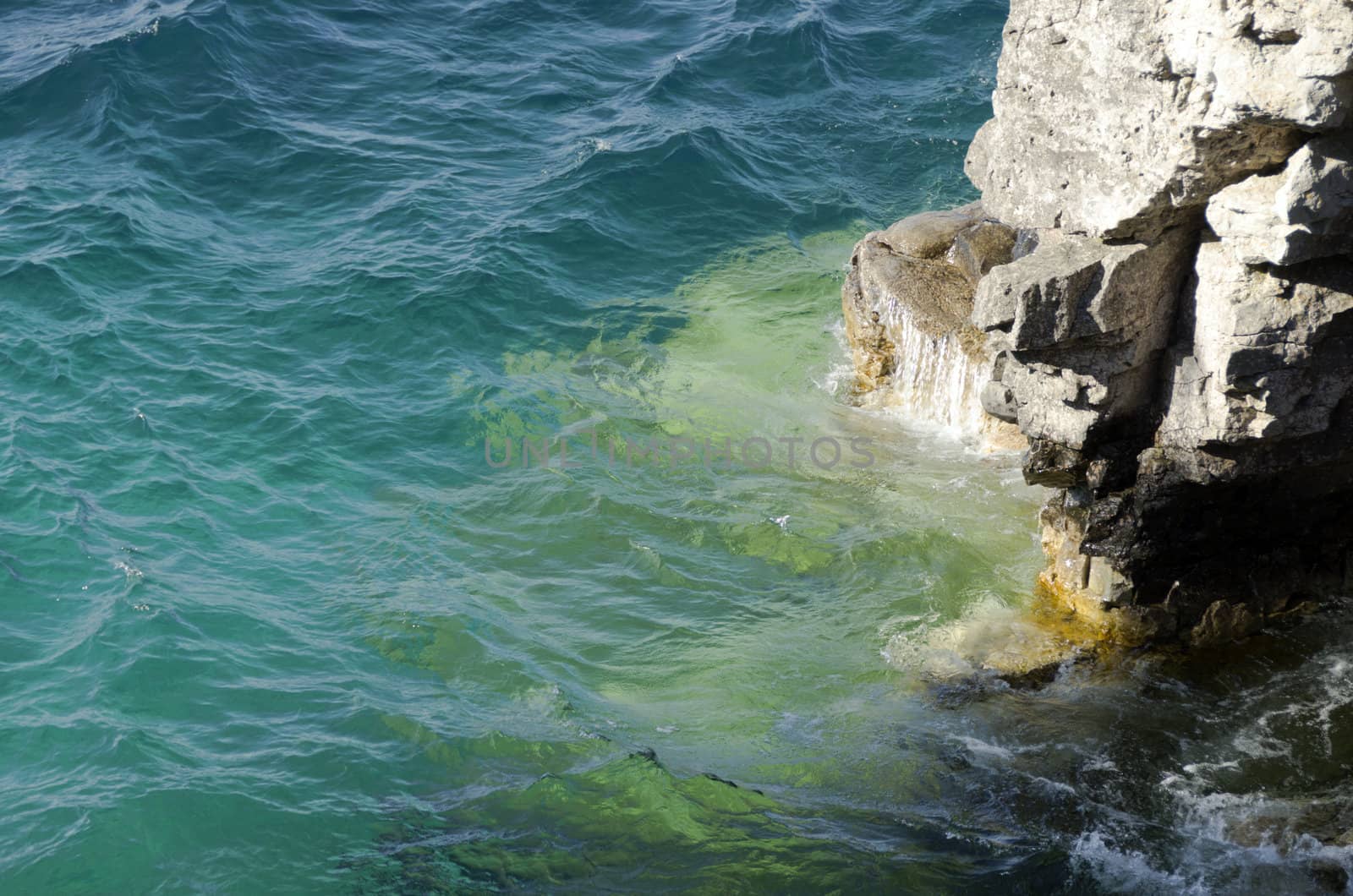 Rock and clear water at shore of Georgian Bay Ontario
