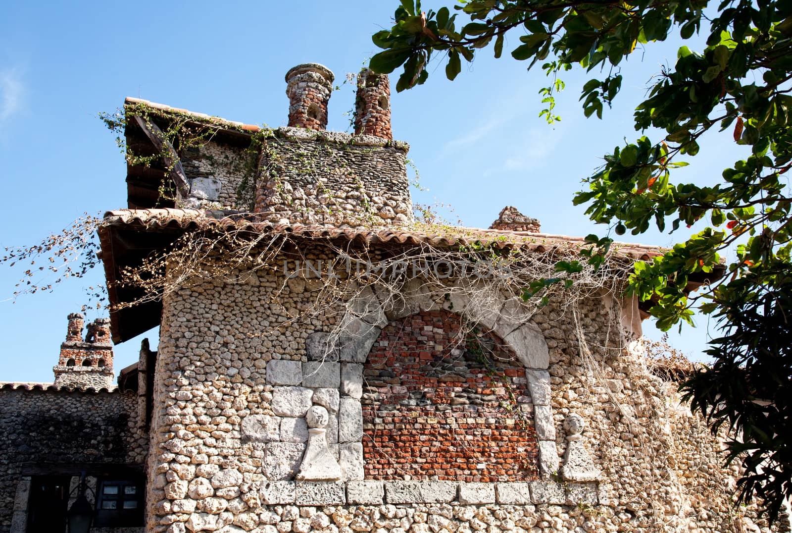 Stone house in altos de chavon by RawGroup