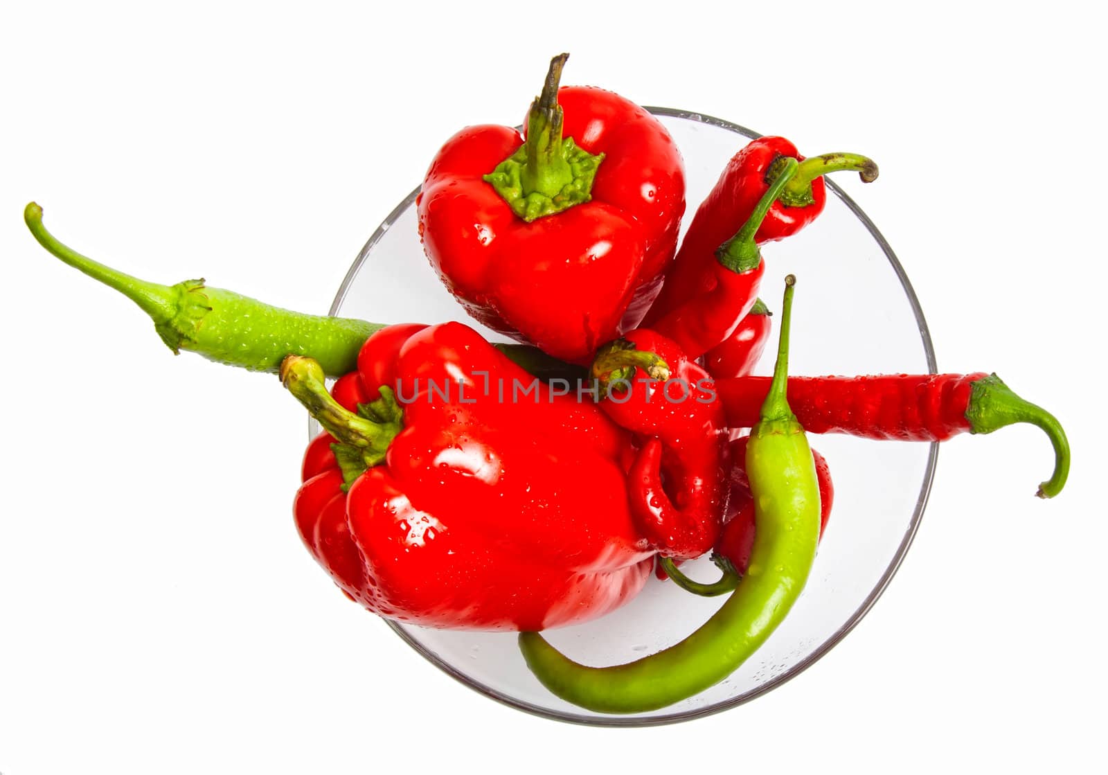 Red and green pepper composition in salad dish