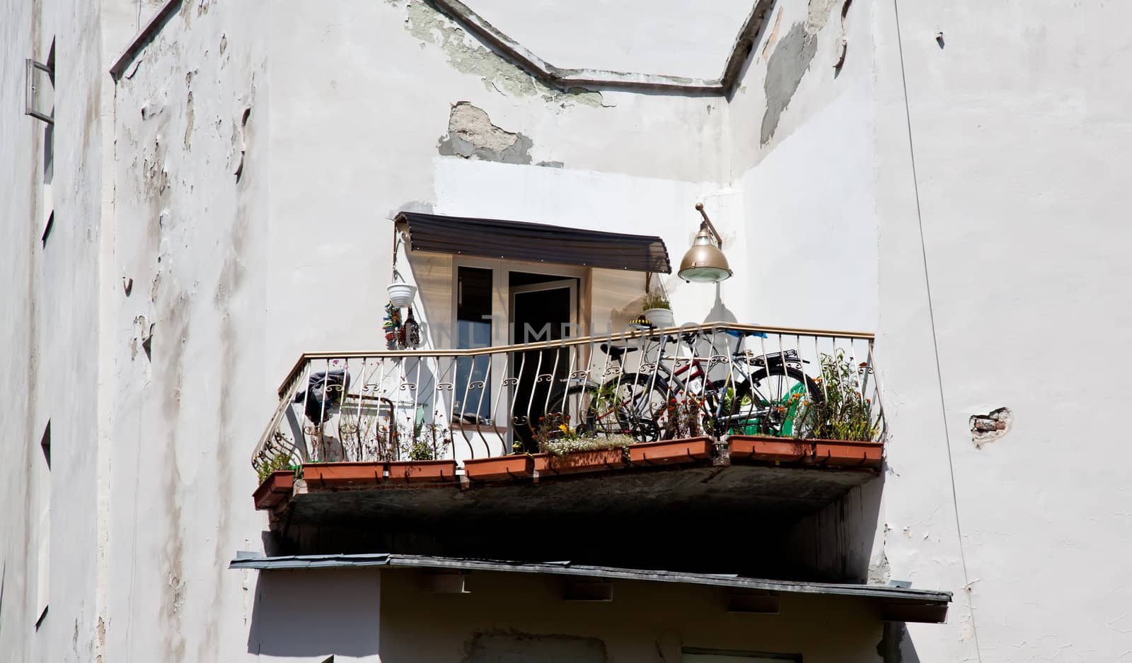 Unusual balcony by RawGroup