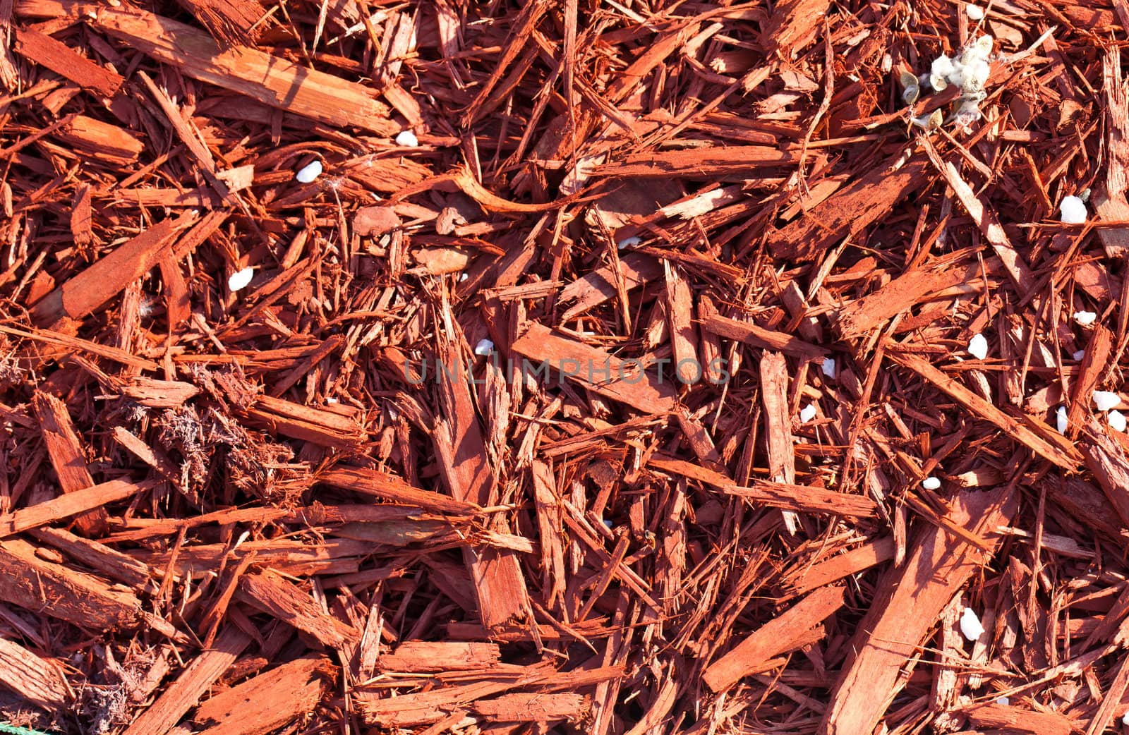 Red sawdust pattern