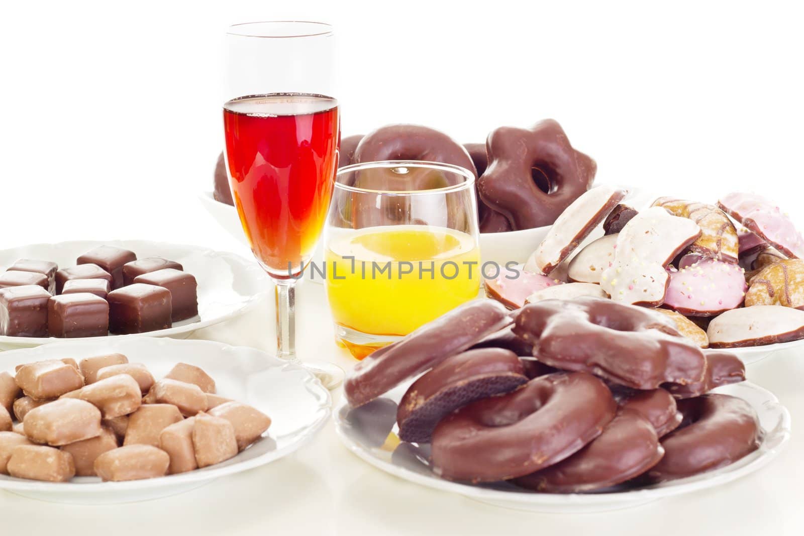 Dishes filled with gingerbreads