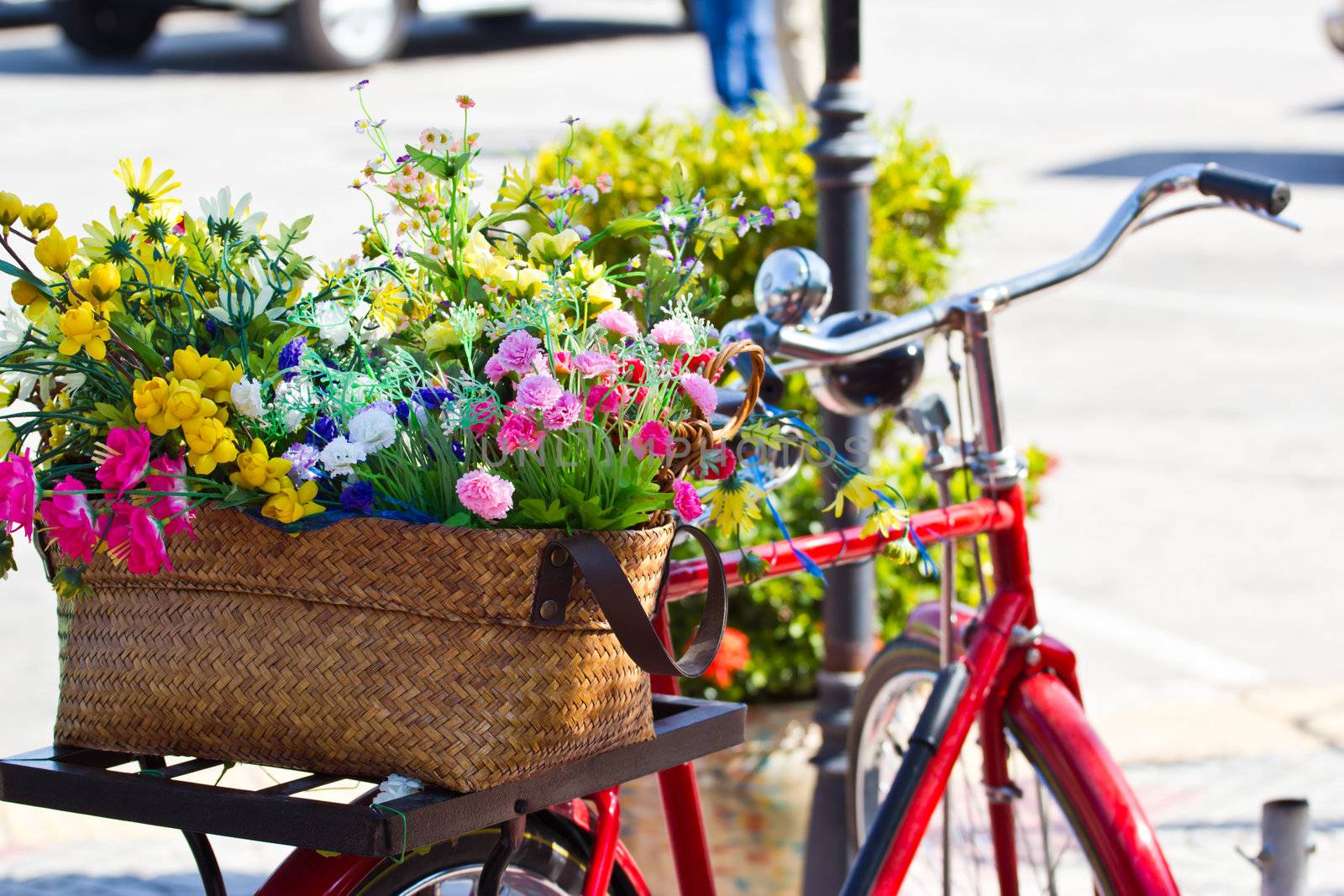 old bicycle and flowers by wasan_gredpree