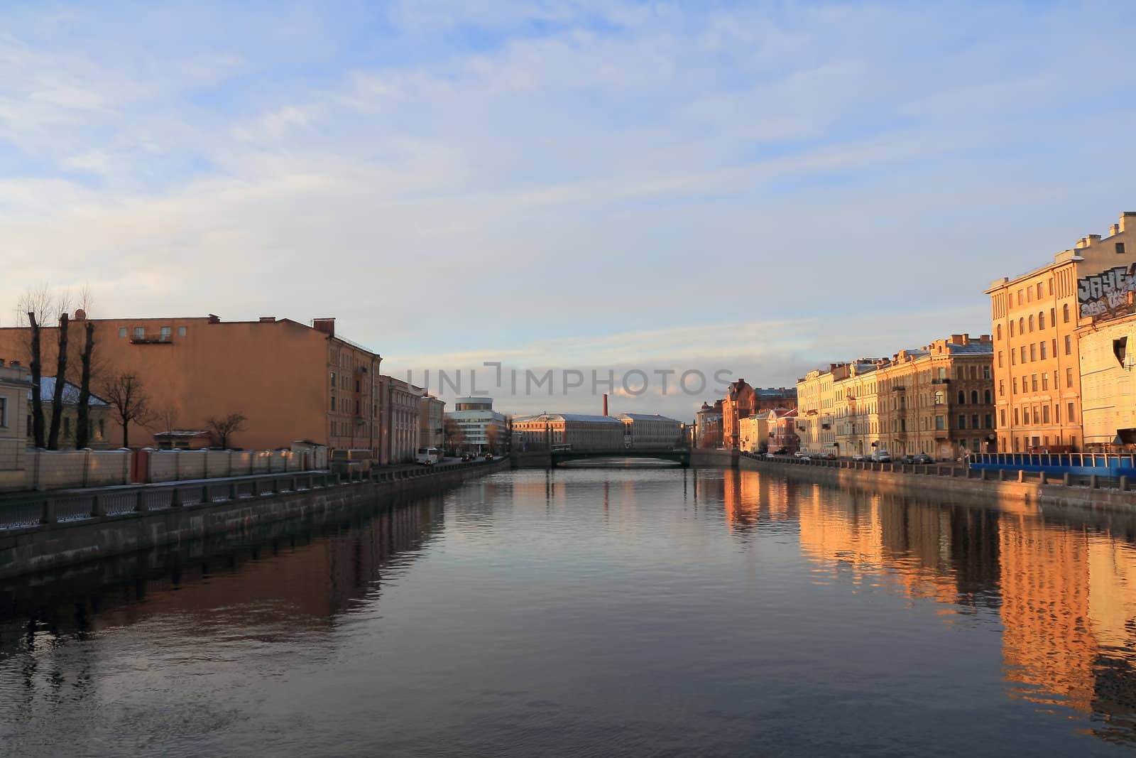 Image of river and bridge in Sankt Petersburg
