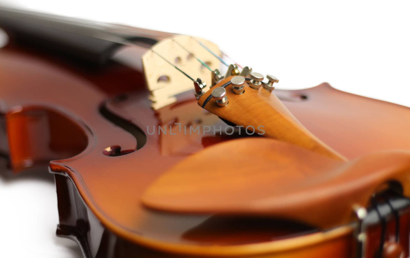 Close-up of a amateurs violin.