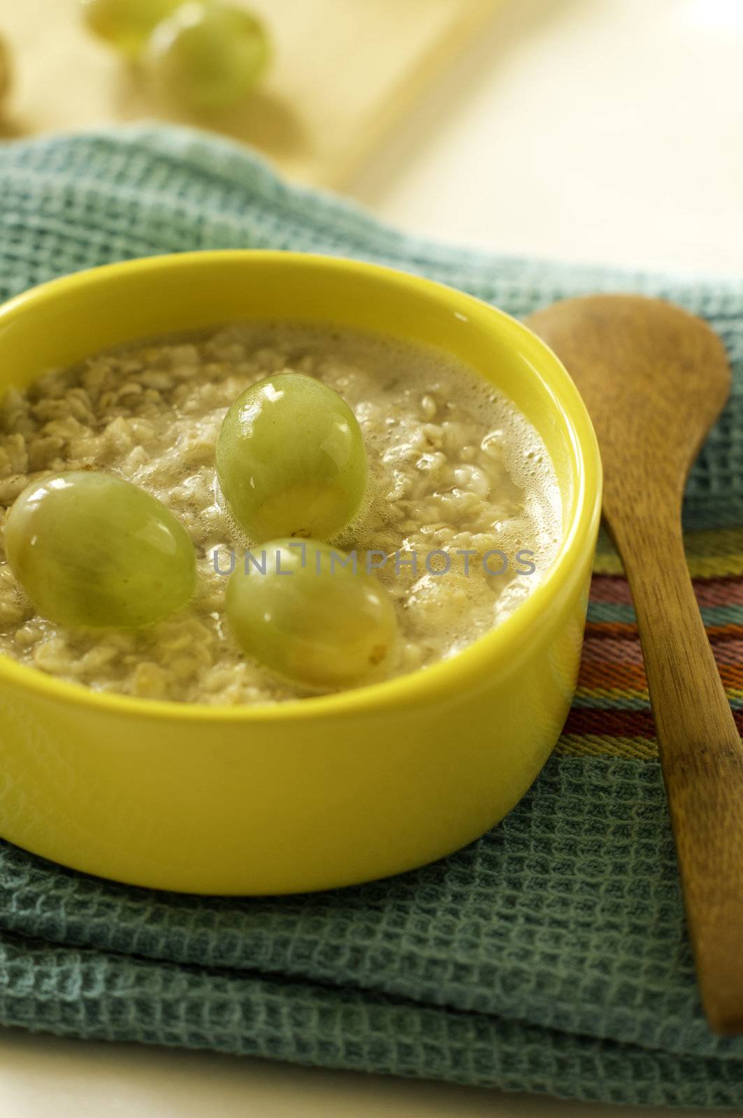 Healthy breakfast made of oats and grapes