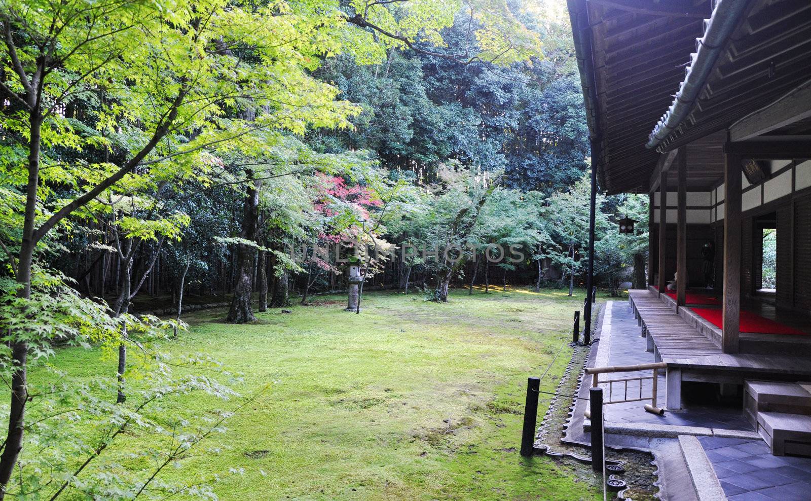 Japanese garden in the Koto-in a sub-temple of Daitoku-ji - Kyoto, Japan 