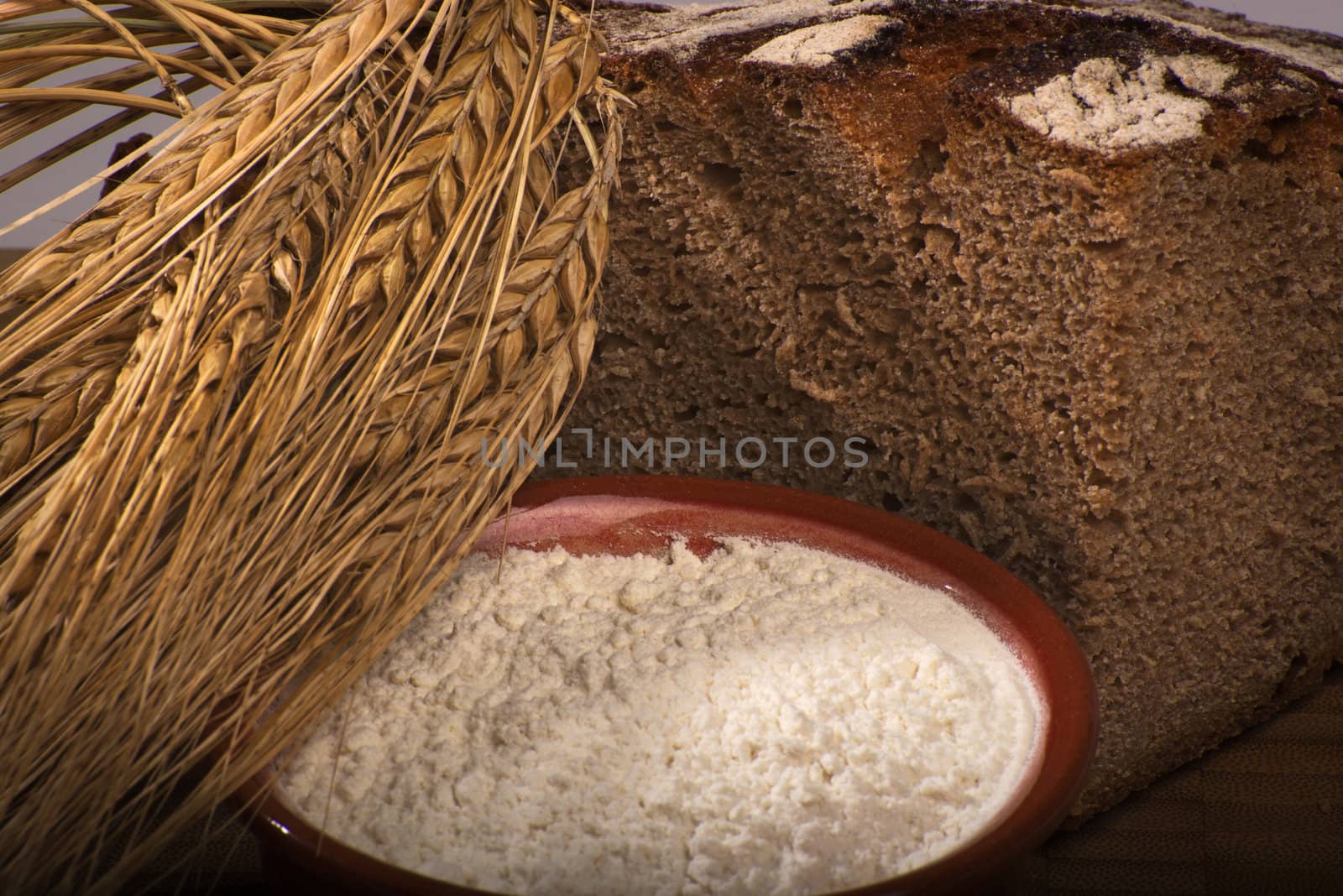 bread with cereal and farina by w20er