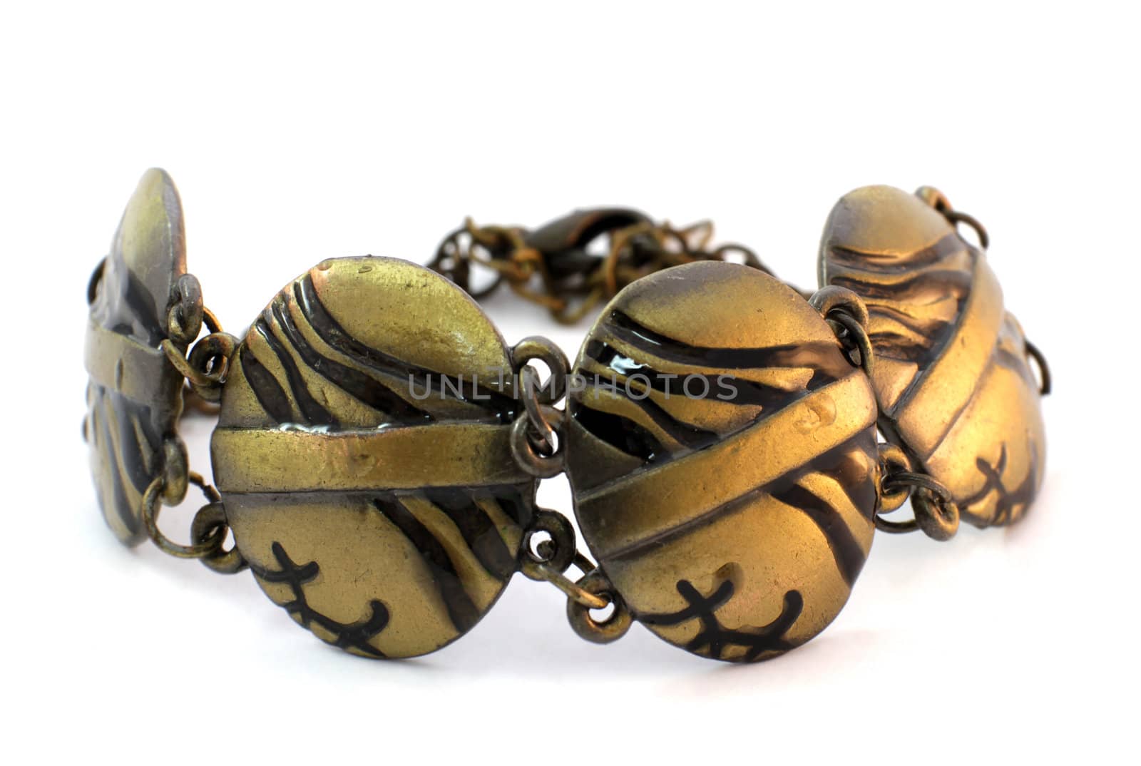 Metal indian bracelet by Yarvet