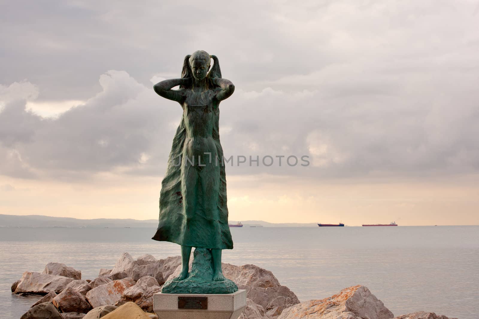 View of the "La mula de trieste" - Statue on the sea - Italy