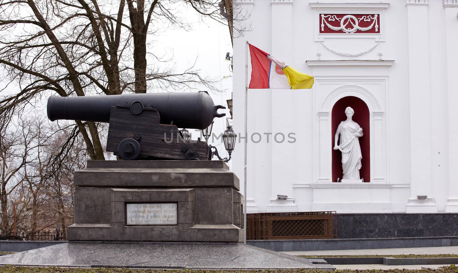 Old cannon, Palace of the City Council, Odessa - Ukraine