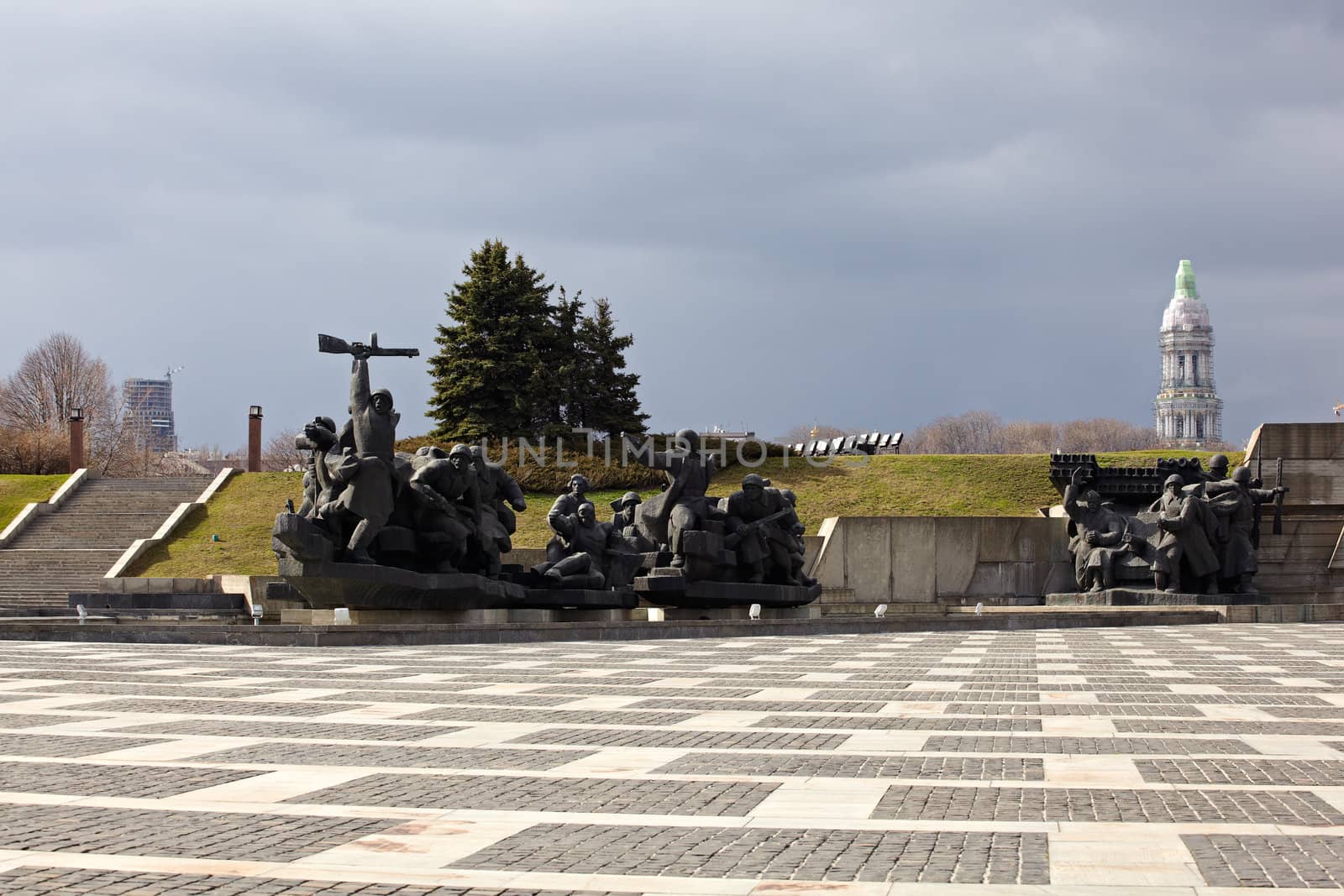 Monument to memorial complex of the 1941-1945 war, Kiev
