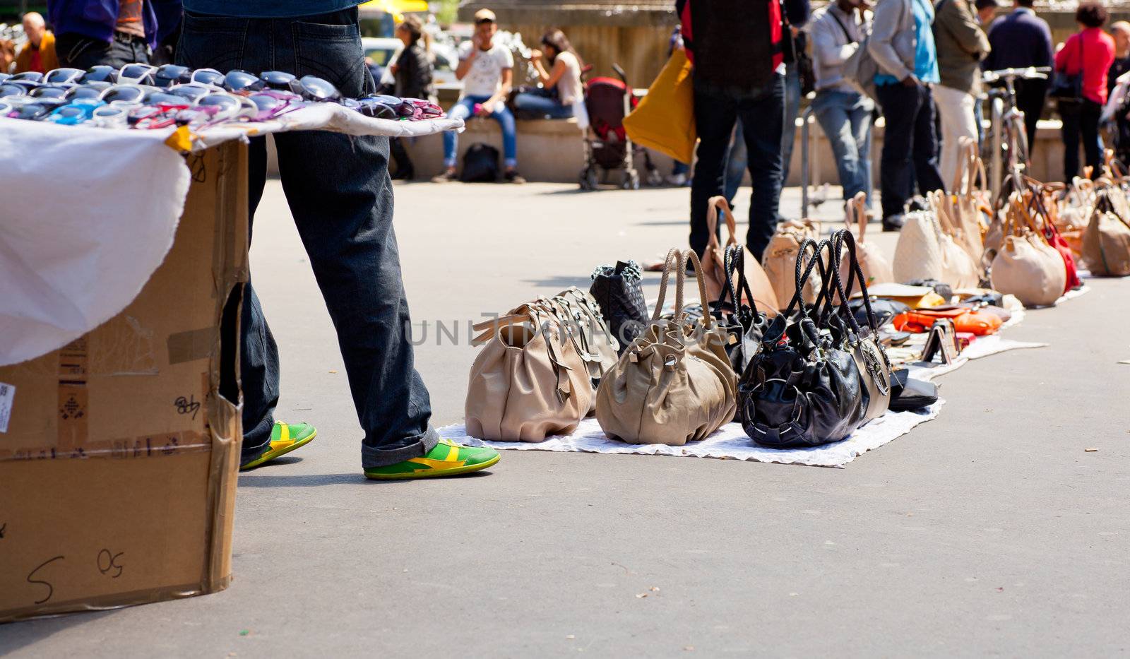 Counterfeit italian bags for sales in the street