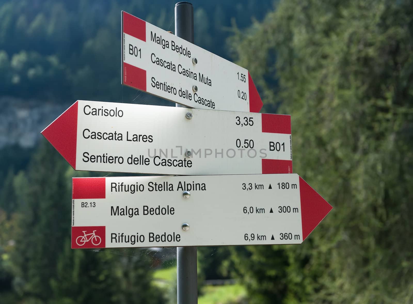 Direction indicator in the Genova valley, Italy