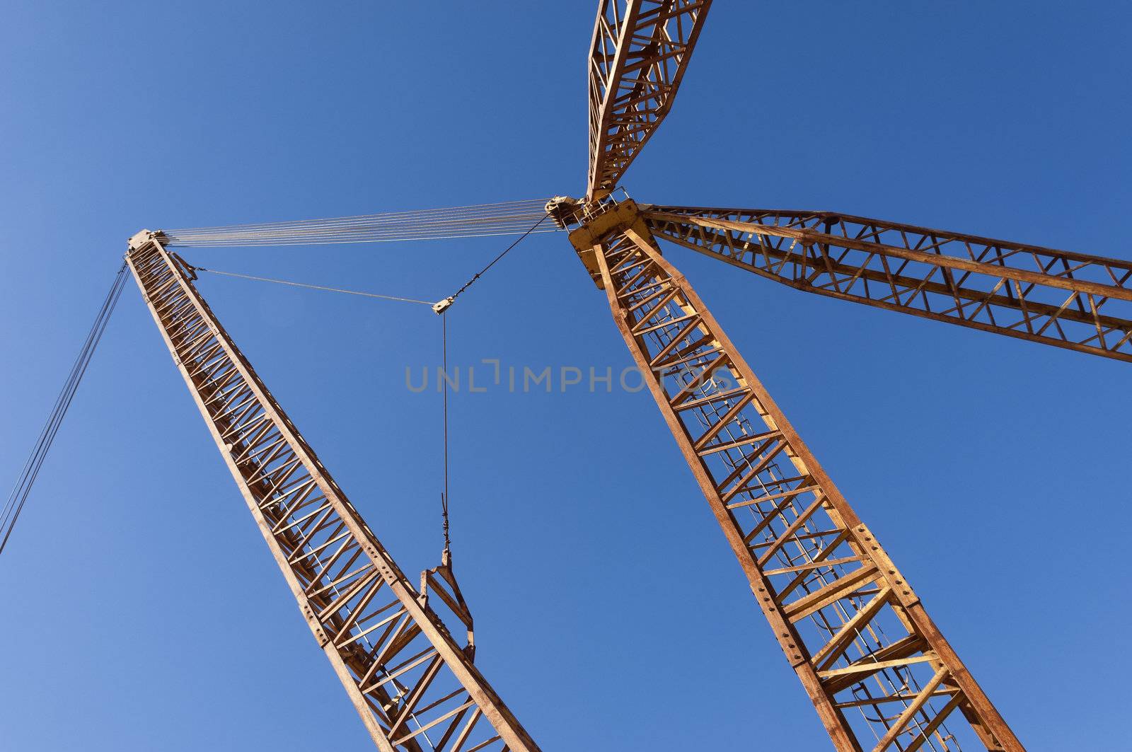 Quarry crane by mrfotos