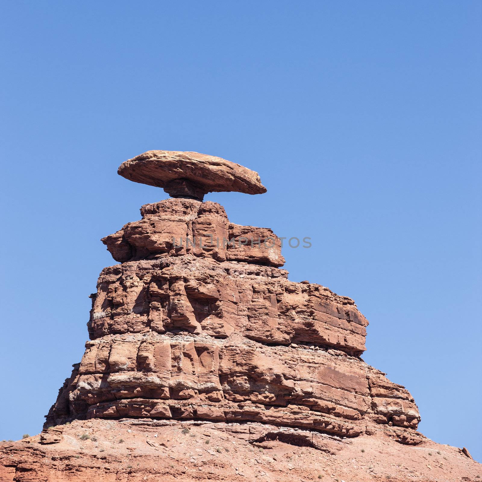 Mexican Hat Monument  by vwalakte