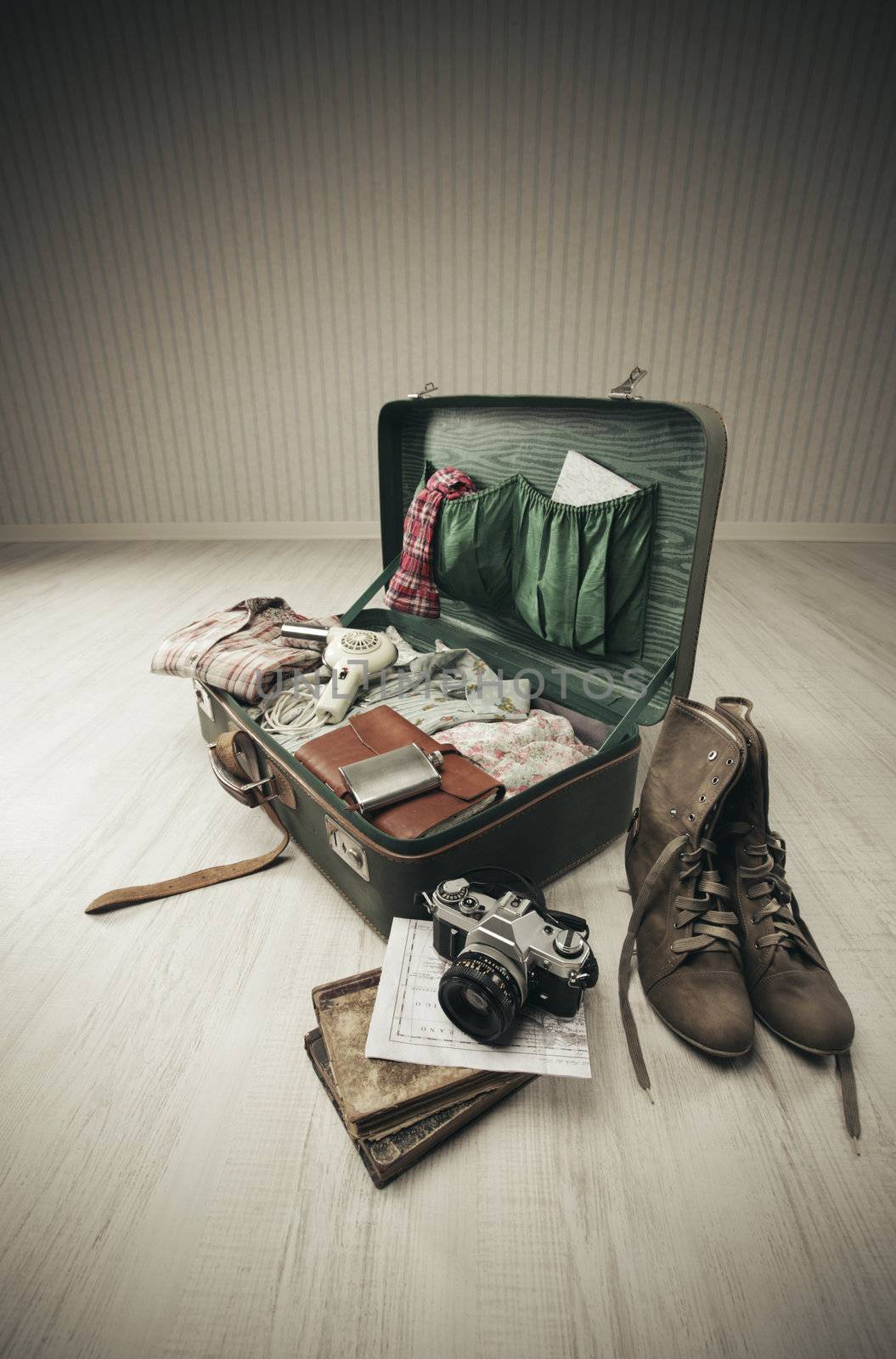 Packed Vintage Suitcase by stokkete