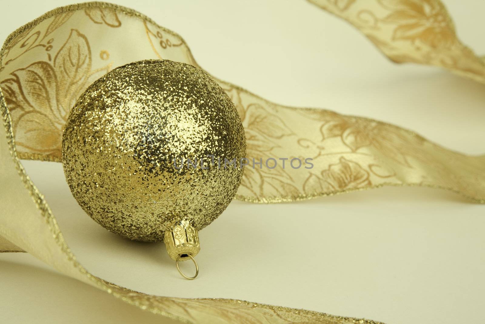 special warm toned, focus point on metal part of the golden decoration
