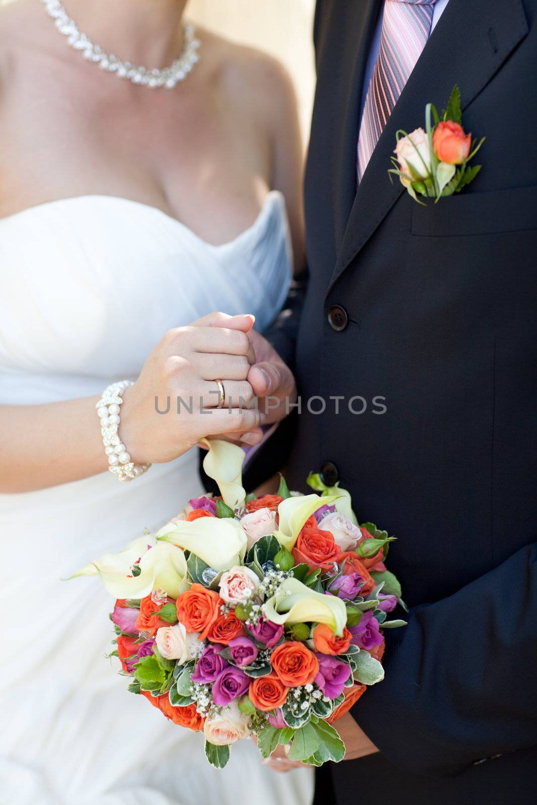 bouquet and wedding ring by vsurkov