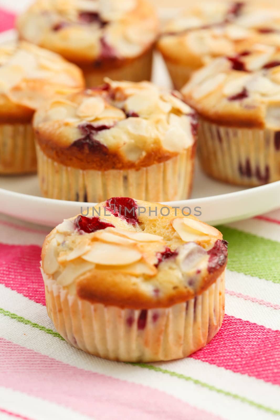 muffins with almond and blueberries